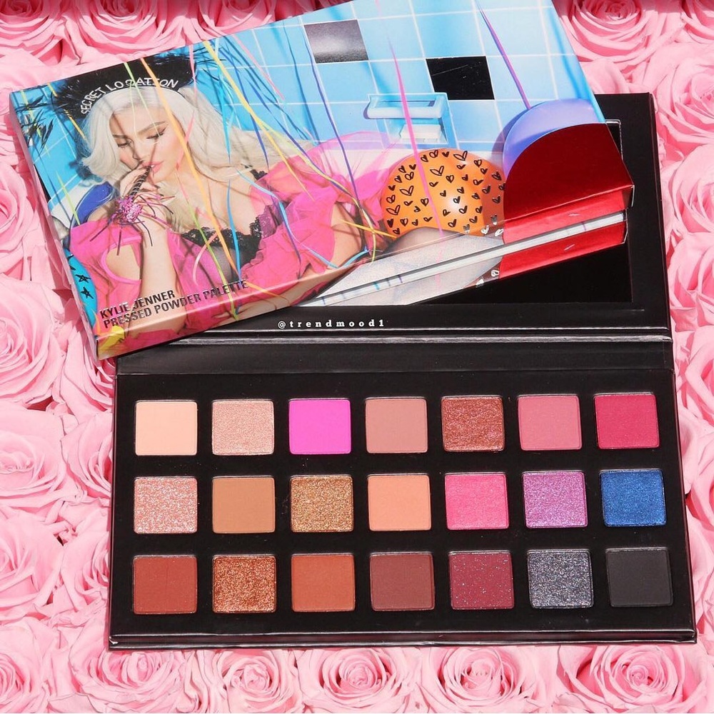 Kylie Cosmetics Sipping Pretty Eyeshadow Palette